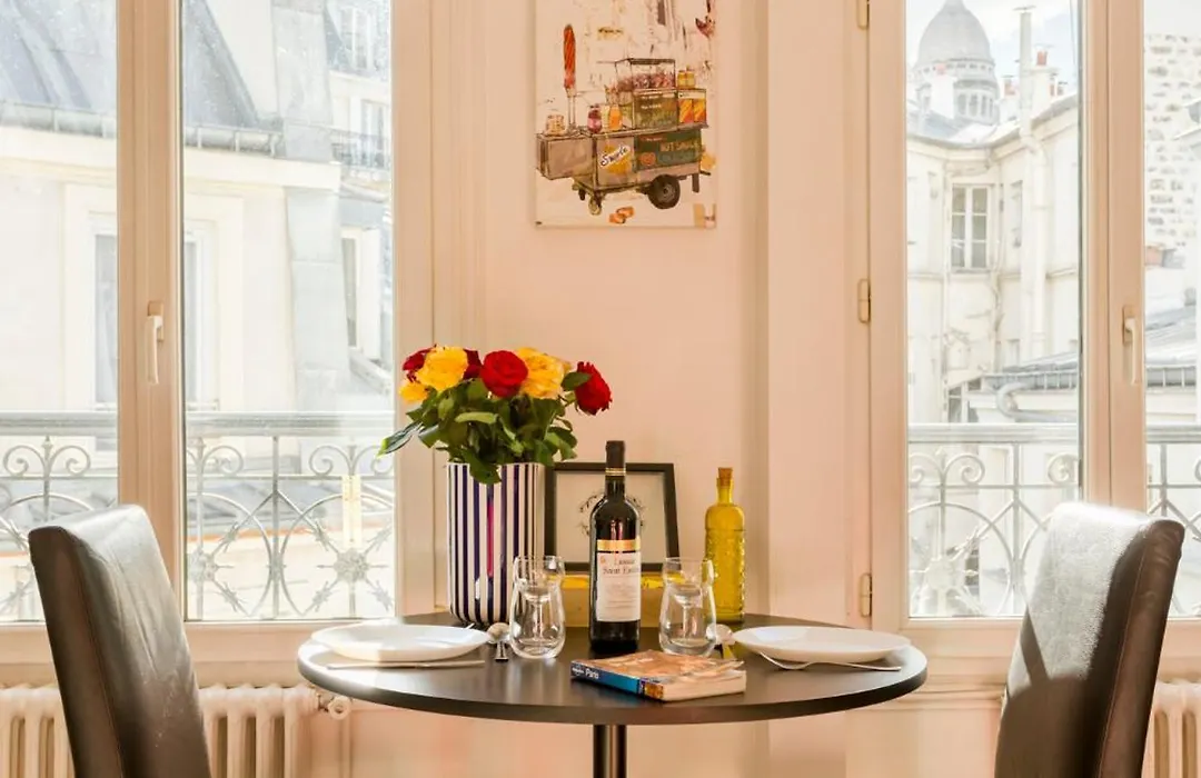 Welcome To Montmartre !-1
